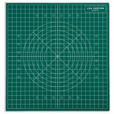 Lisa Horton Crafts The Ulti-Mate Magnetic Cutting & Blending Mat